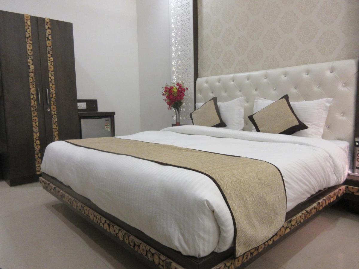 Riya Palace Agra  Eksteriør billede